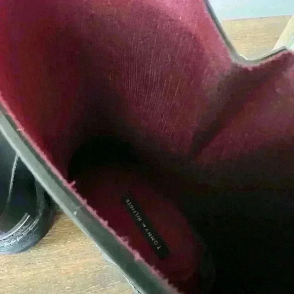 Tommy Hilfiger Rubber Biker Boot with Red Lining- Size 7 - Picture 7 of 8